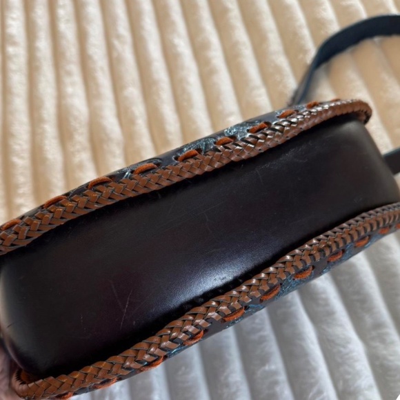 Vintage unique Whipstitched and tooled leather Bag - Picture 7 of 9